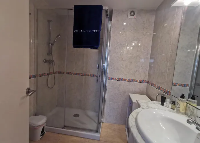 En Platja D'aro: A/c, Parking, A 2 Pasos De La Playa, 3 Hab, Terraza. - Es-209-12 아파트 *